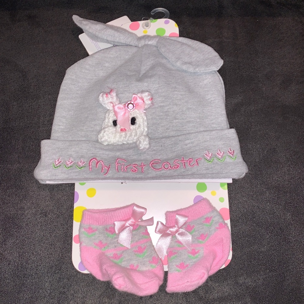 Easter hat & socks 🐰